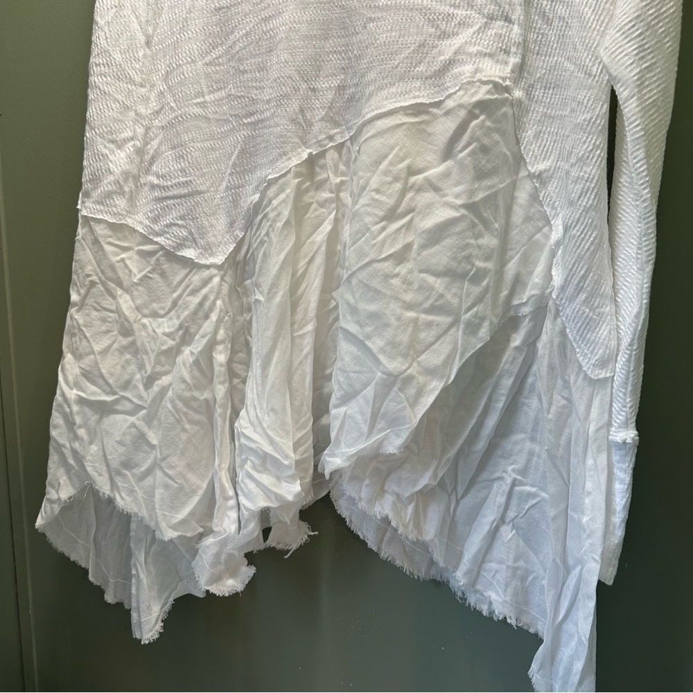 We The Free White Long Sleeve Asymmetrical Tunic - Picture 5 of 8